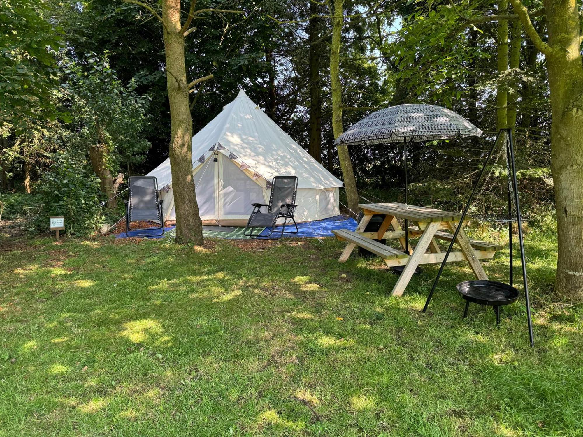 Spacious Bell Tent At Herigerbi Park Lincolnshire Villa แกรนแธม ภายนอก รูปภาพ